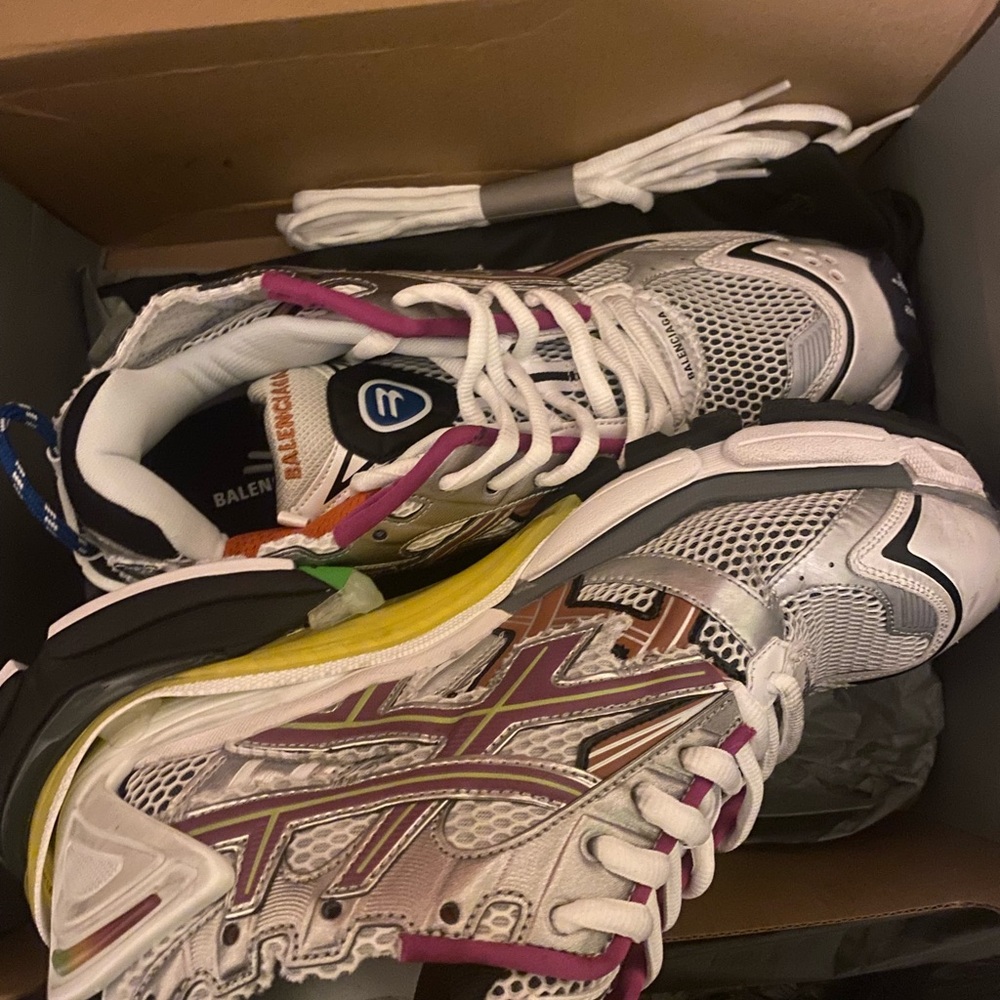 Balenciaga White and Pink Athletic Shoes